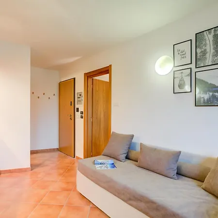 L' Aquila Campo Smith On The Slopes - Happy *